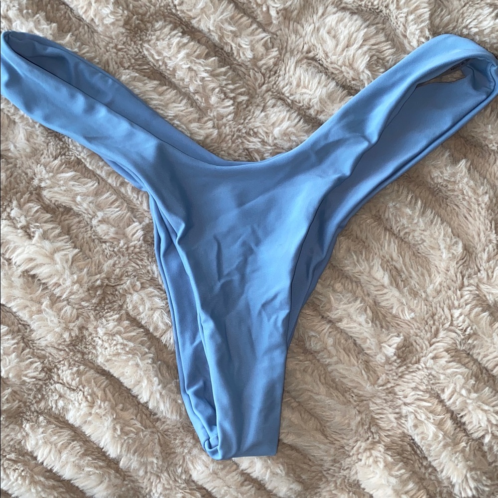 SHEIN Bikini Set - Picture 2 of 5